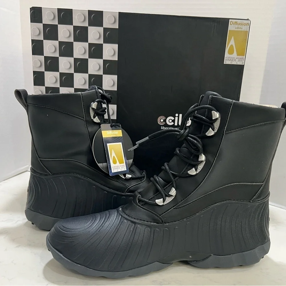Ecilu Black Lace-Up Boots